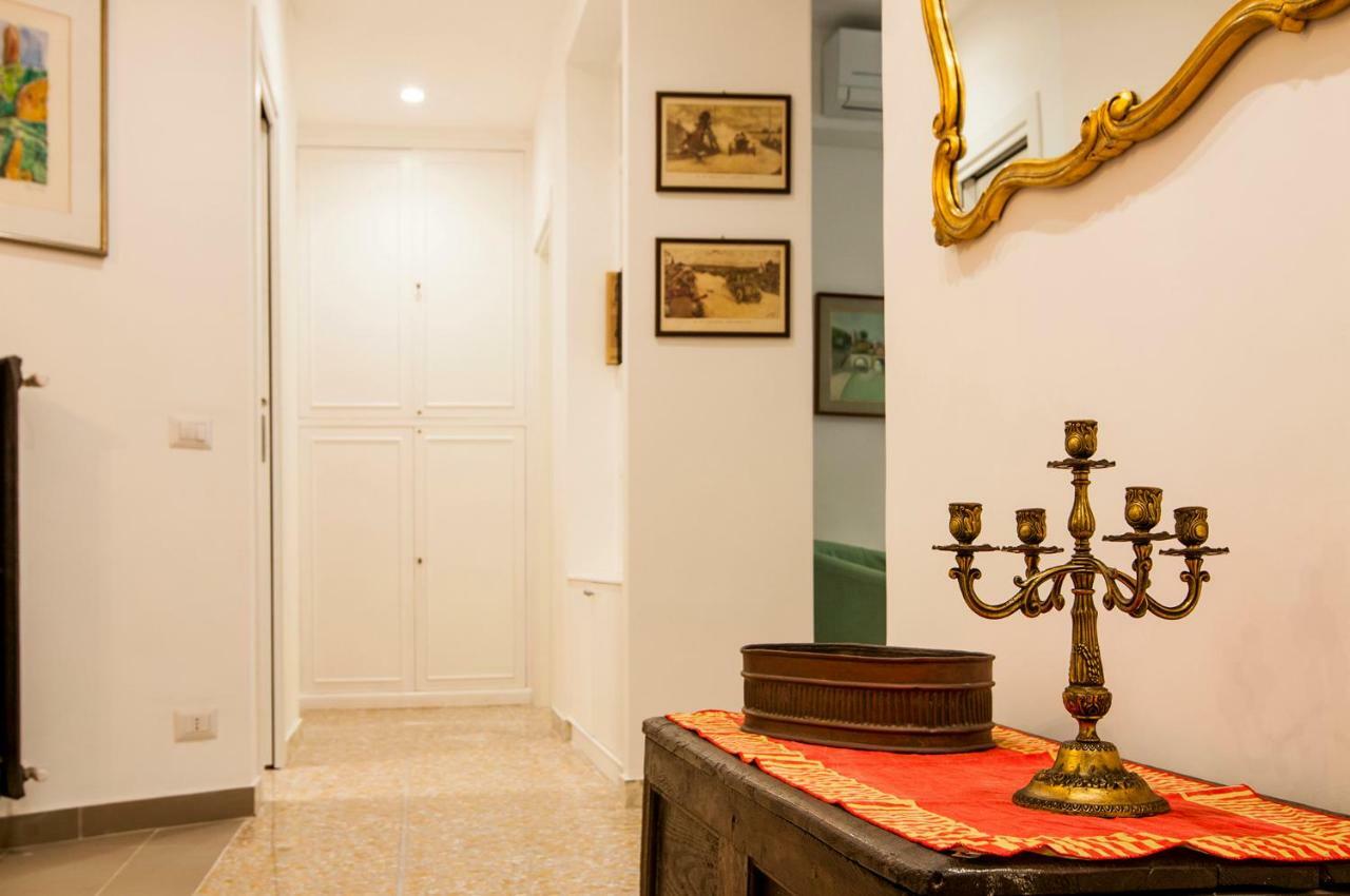 Apartment Vatican Museums Roomy Rom
