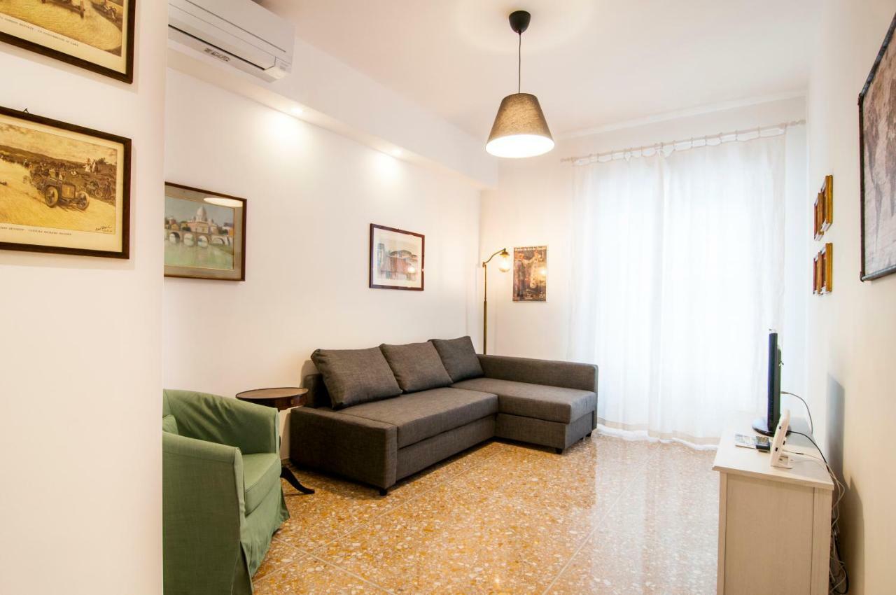 Apartment Vatican Museums Roomy Rom