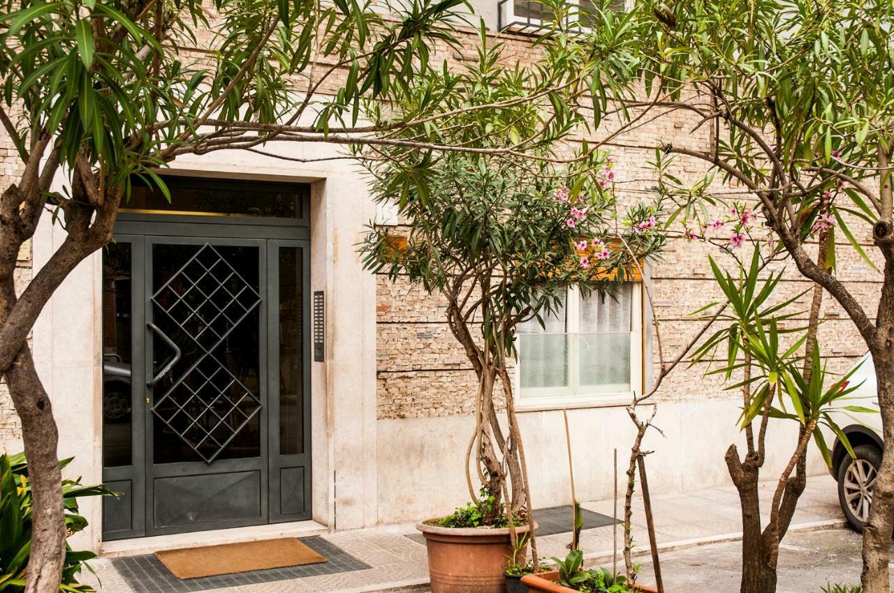 Vatican Museums Roomy Apartment Rom
